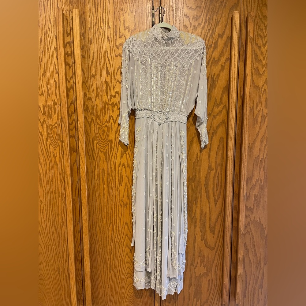 Vintage Peal Grey Dress